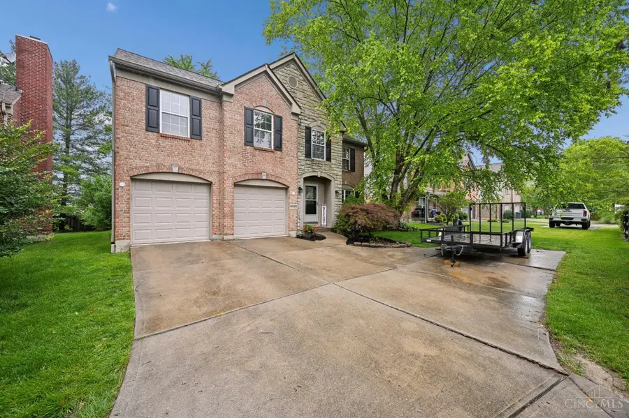8592 Sunmont Drive, Forestville, OH 45255 - #3