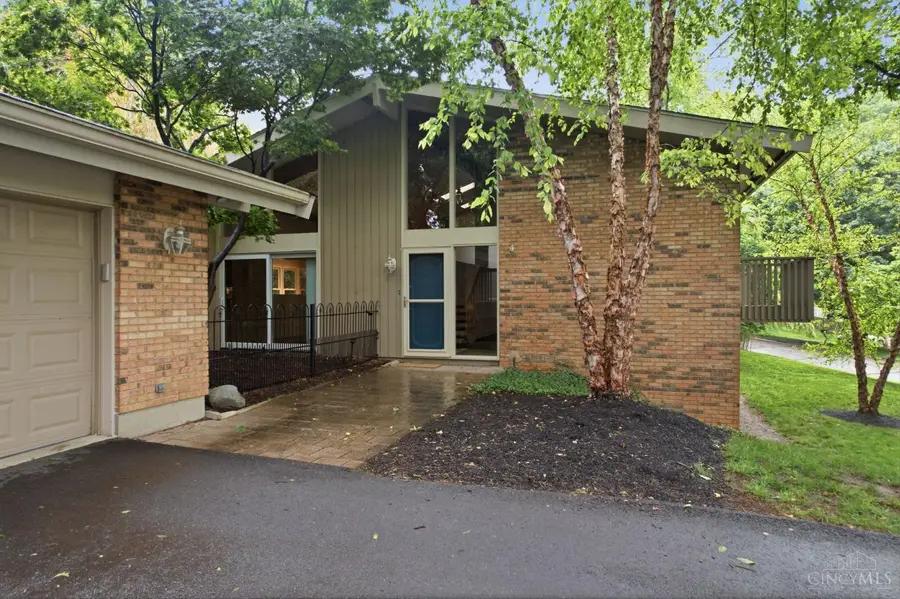 3622 Lobelia Drive, Blue Ash, OH 45241 - #3