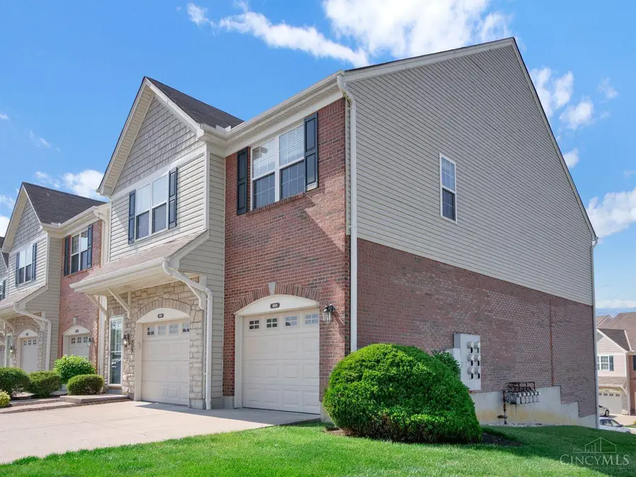 955 Crossing Pointe #8E, Cincinnati, OH 45231 - #3