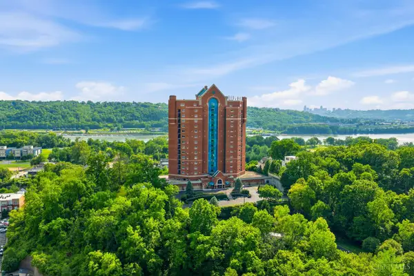 3435 Golden Avenue #901, Cincinnati, OH 45226