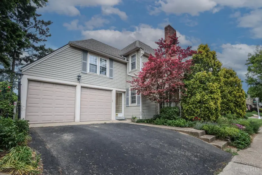 811 Lawn Avenue, Hamilton, OH 45013 - #2