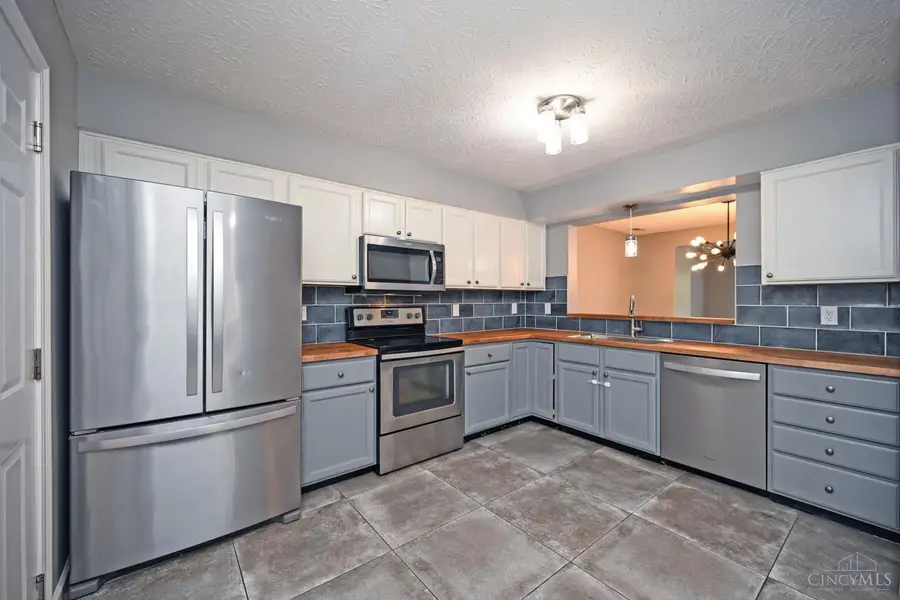 4172 E Village Drive, Mason, OH 45040 - #3