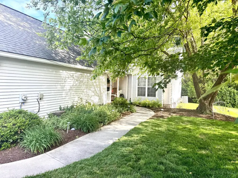 7612 Lake Pointe, Maineville, OH 45039 - #2