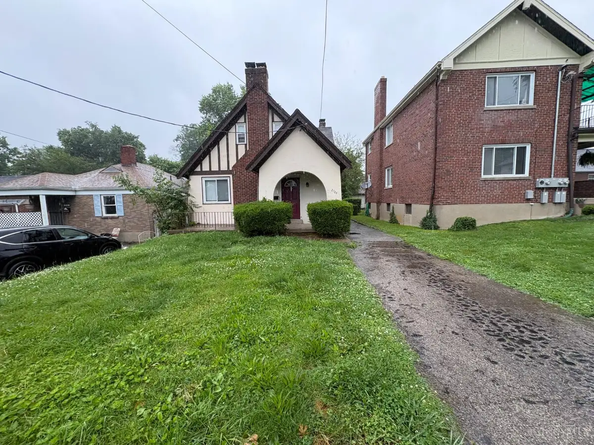 2784 Losantiville Avenue, Cincinnati, OH 45213 - #1