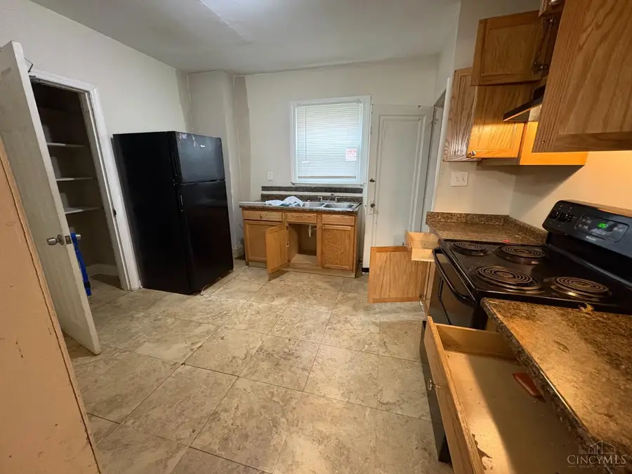 2784 Losantiville Avenue, Cincinnati, OH 45213 - #3