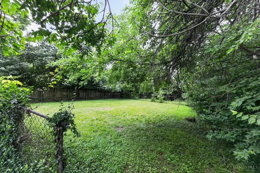 6331 Stover Avenue, Golf Manor, OH 45251 - #3