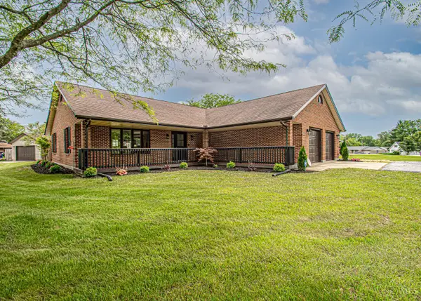 40 Lakengren Drive, Lakengren, OH 45320