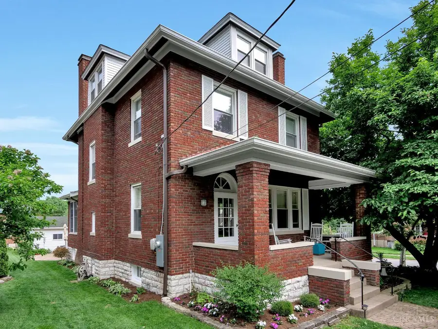 3230 Epworth Avenue, Cincinnati, OH 45211 - #3