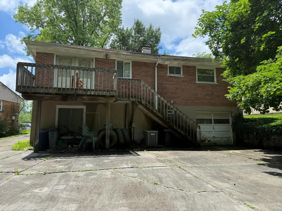 2848 Orland Avenue, Cincinnati, OH 45211 - #2