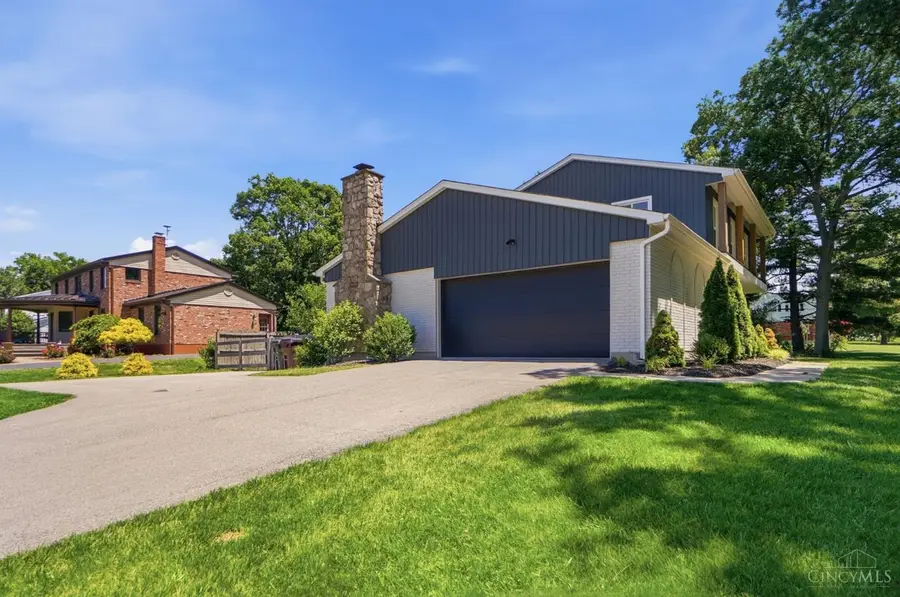 9860 Delray Drive, Montgomery, OH 45242 - #2