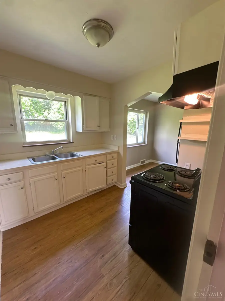 417 Elm St, Cincinnati, OH 45238 - #3