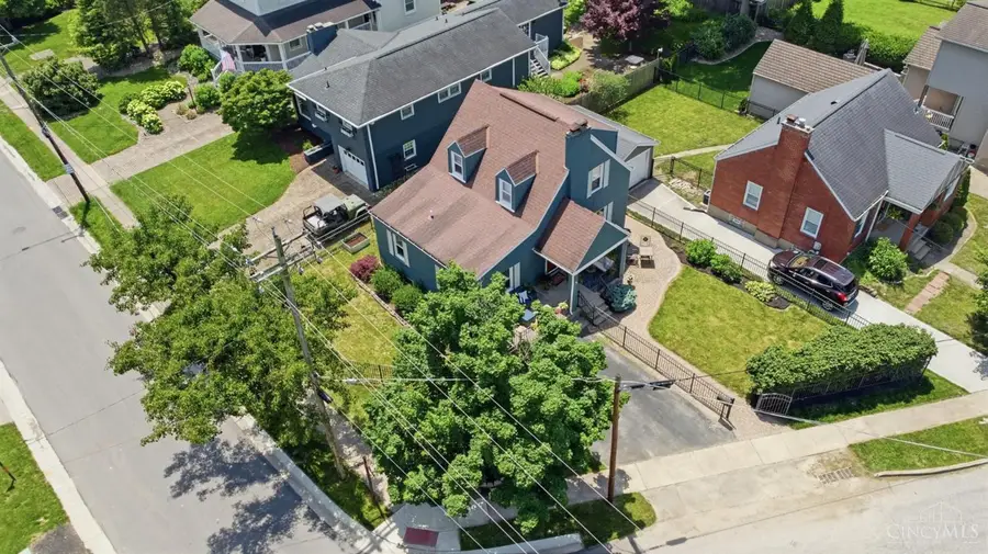 7043 Rembold Avenue, Mariemont, OH 45227 - #3