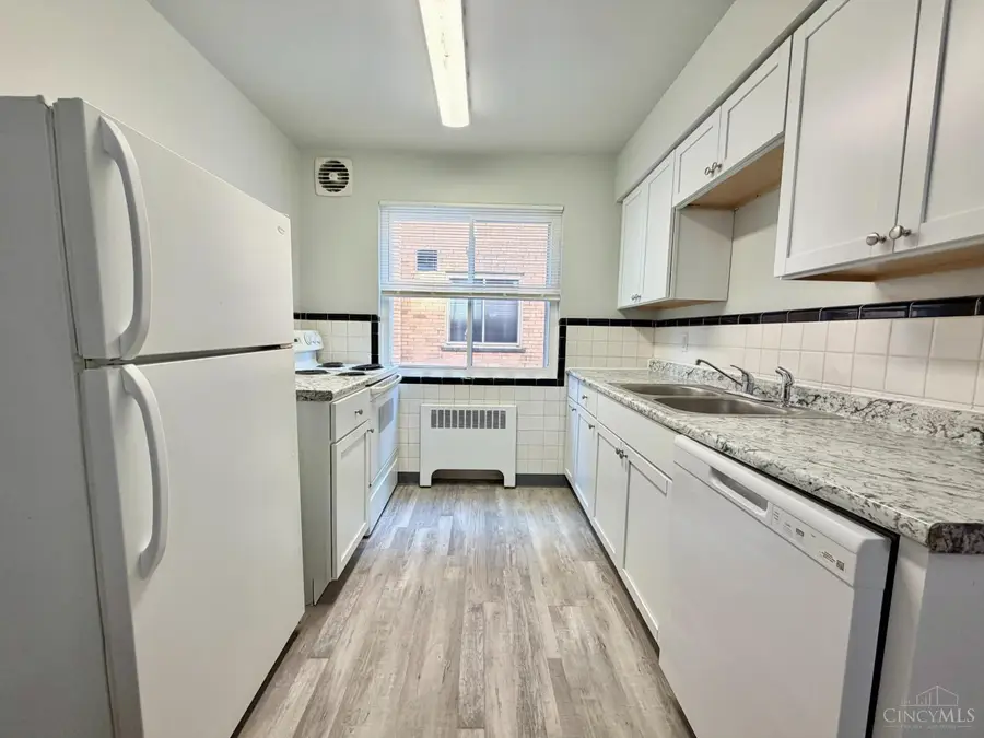 4635 Glenway Avenue, Cincinnati, OH 45238 - #3