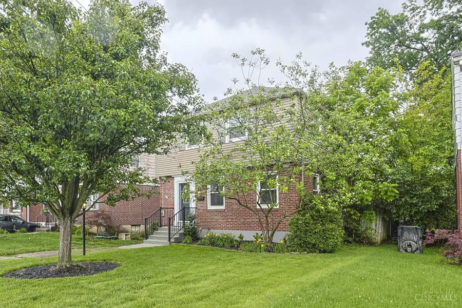7304 Richmond Avenue, Deer Park, OH 45236 - #2