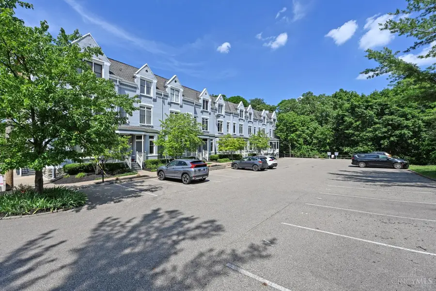 2100 Sinton Avenue #11, Cincinnati, OH 45206 - #2