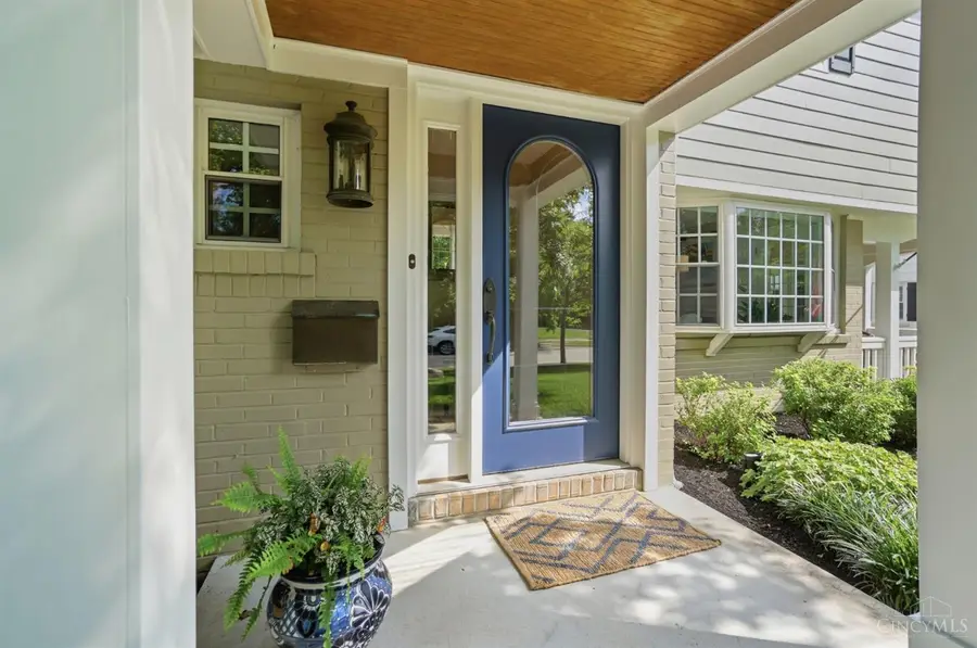 6509 Mariemont Avenue, Mariemont, OH 45227 - #3