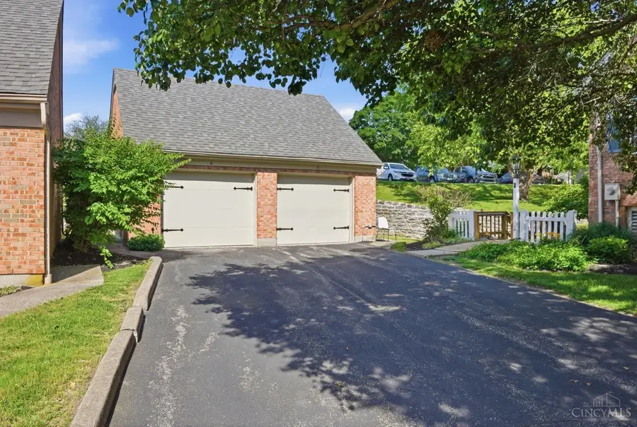 6 Devon Court, Fairfield, OH 45014 - #2