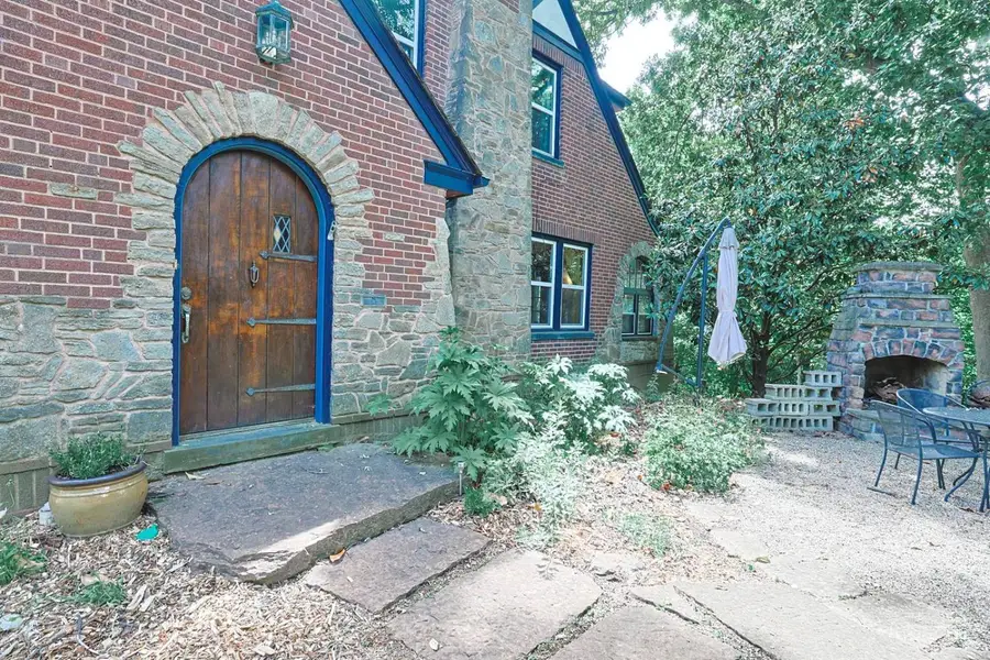 1649 Robinson Circle, Cincinnati, OH 45223 - #3