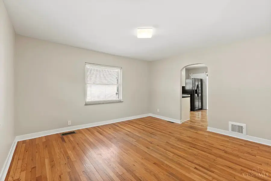 928 Oak Avenue, Wyoming, OH 45215 - #3