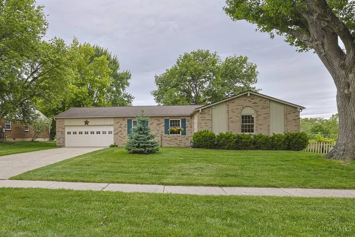 2061 Edinburg Lane, Fairfield, OH 45014 - #1