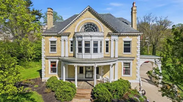 3892 Clifton Avenue, Cincinnati, OH 45220