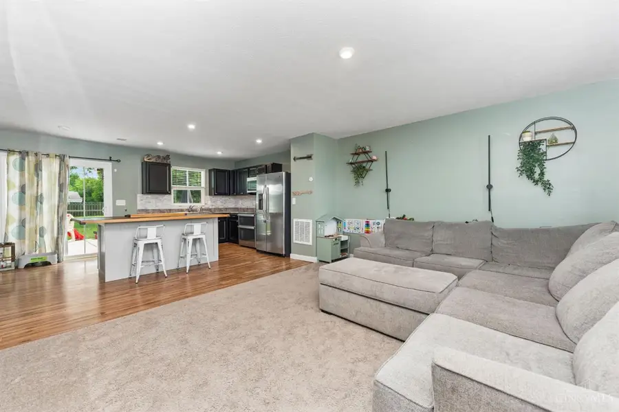 168 Wooded Ridge Drive, Amelia, OH 45102 - #3