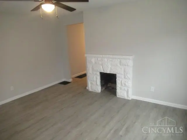 704 Greenwood Avenue, Cincinnati, OH 45229 - #3