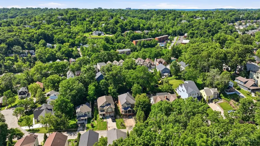 623 Rushton Road, Cincinnati, OH 45226 - #3