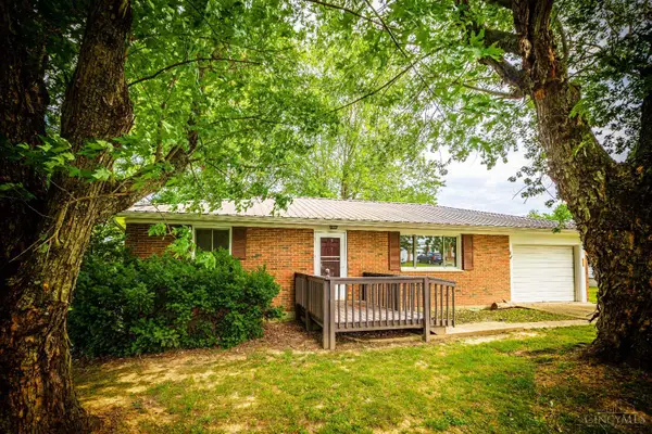 99 Newstedt Avenue, West Union, OH 45693