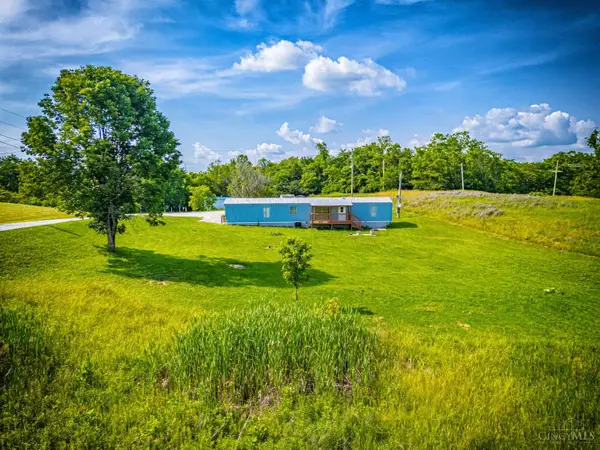 1201 Old State Road, Manchester, OH 45144