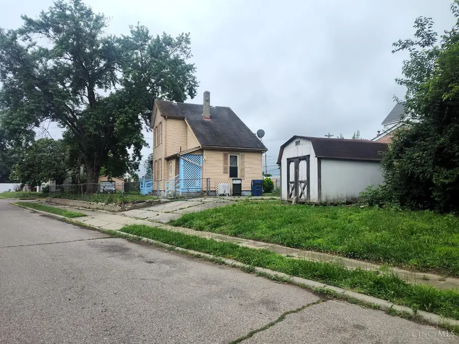 200 Maple Street, Elmwood Place, OH 45216 - #3