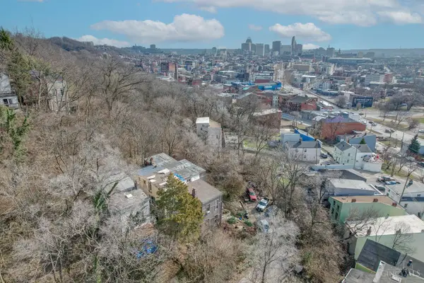 2121 Renner Place, Cincinnati, OH 45214