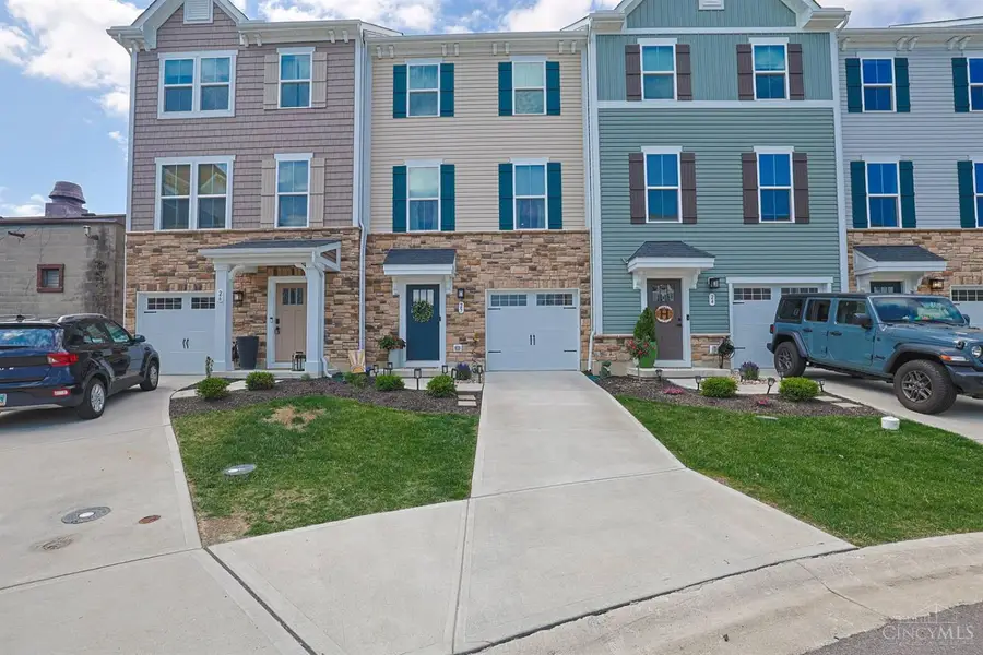 25 Wentworth Lane, Cincinnati, OH 45236 - #2