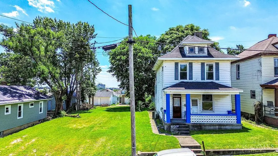 221 Gordon Avenue, Hamilton, OH 45013 - #2