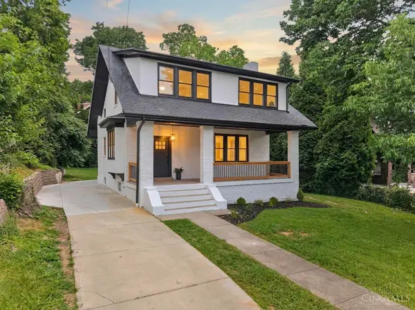 1016 Valley Lane, Cincinnati, OH 45229