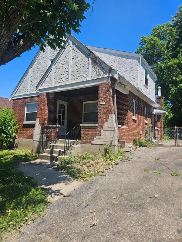 3920 Roswell Avenue, Cheviot, OH 45211