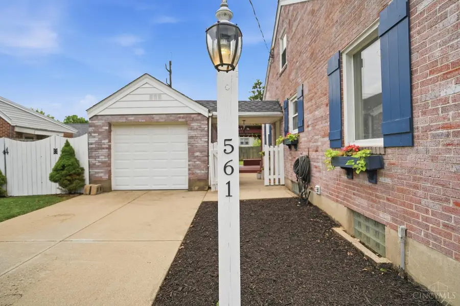 561 Columbia Road, Hamilton, OH 45013 - #3