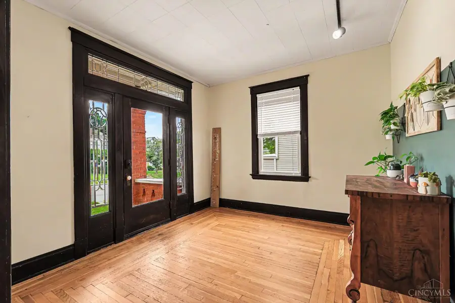 3742 Applegate Avenue, Cheviot, OH 45211 - #3
