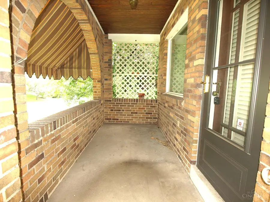 1646 Quebec Road, Cincinnati, OH 45205 - #3