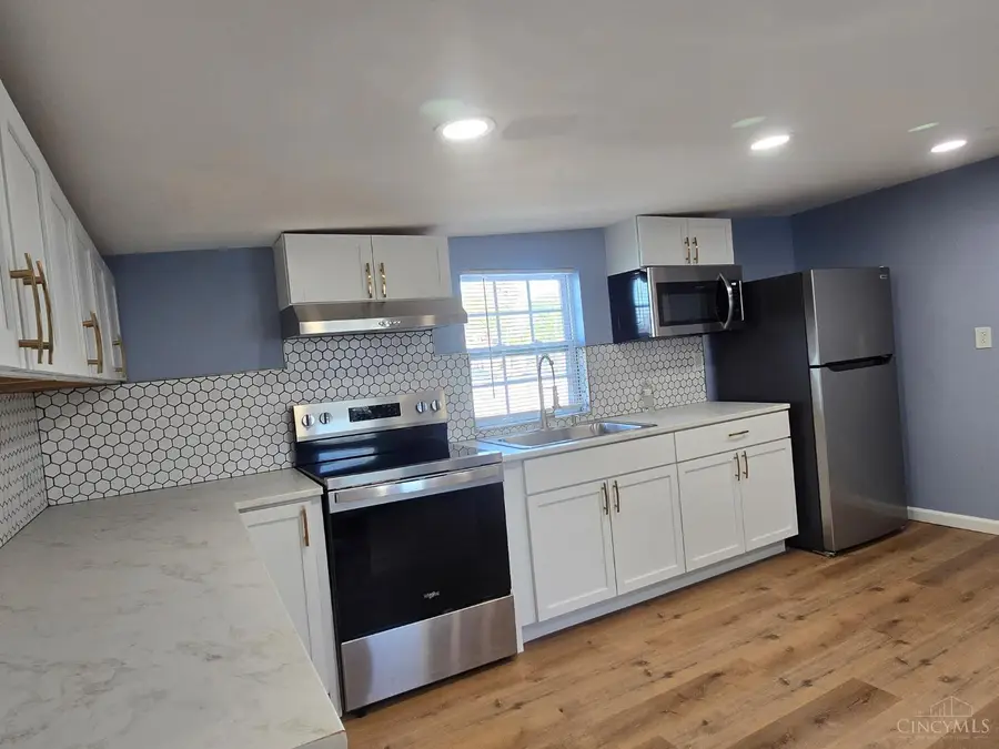 715 Overlook Avenue, Cincinnati, OH 45238 - #3
