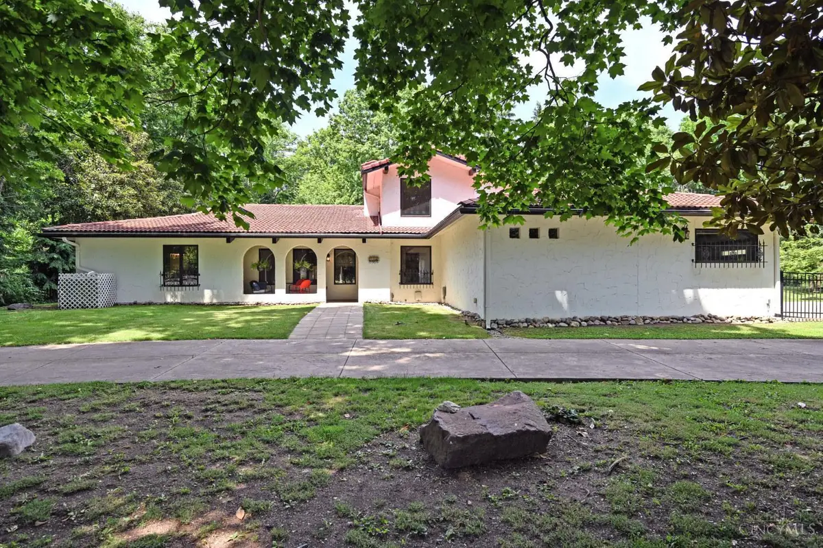 725 Greenville Avenue, Glendale, OH 45246 - #1