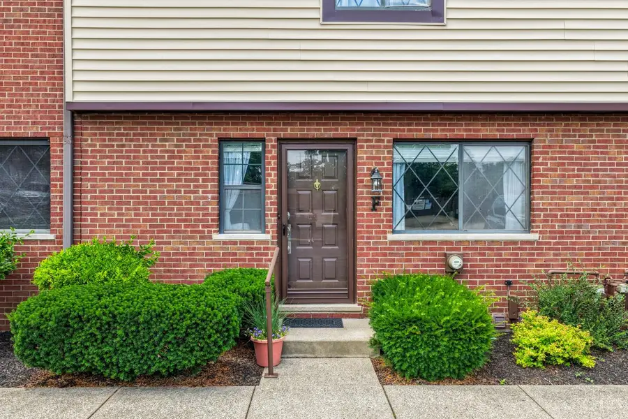 3313 North Bend Road #F, Monfort Heights, OH 45239 - #2