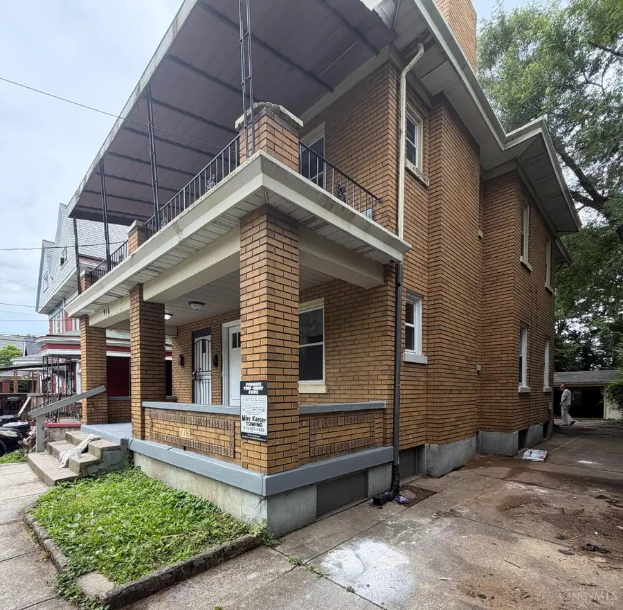 916 Elberon Avenue, Cincinnati, OH 45205 - #2