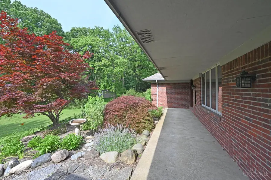 560 Louise Drive, Xenia, OH 45385 - #3