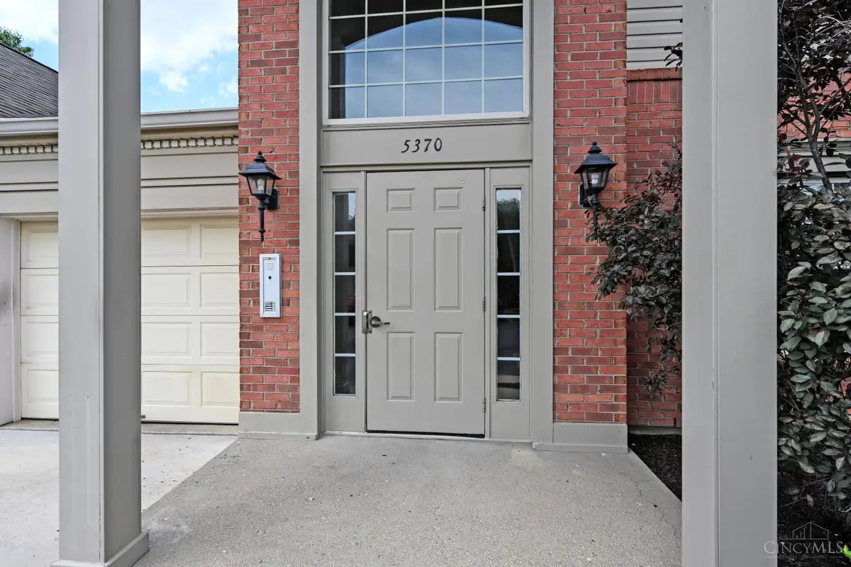 5370 Meadow Walk #1B, Cincinnati, OH 45247 - #1