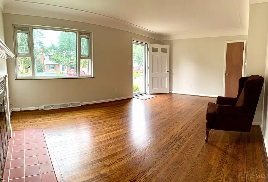 1074 Eastgate, Finneytown, OH 45231 - #2