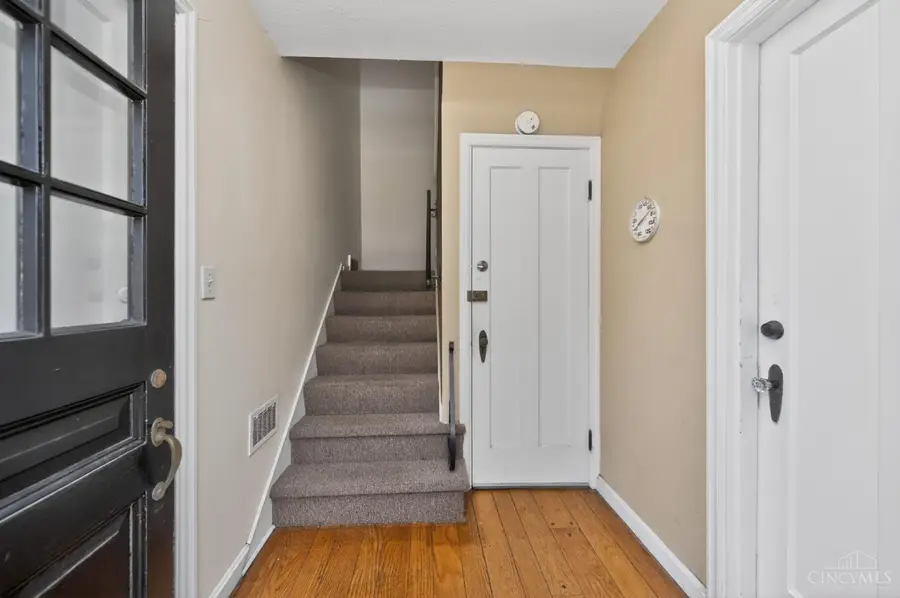 3333 S Sterling, Cincinnati, OH 45209 - #3