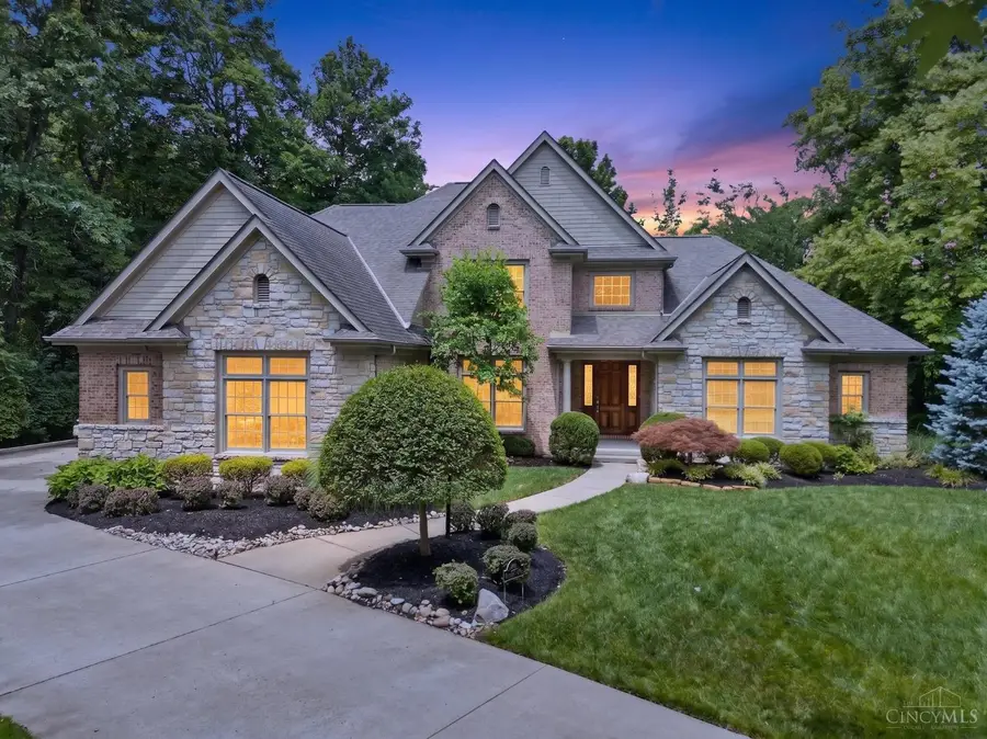6607 Red Hawk Court, Maineville, OH 45039 - #2