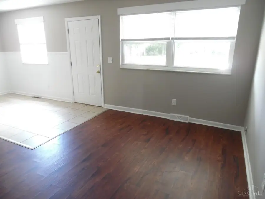 1236 Vanderveer Avenue, Hamilton, OH 45011 - #3
