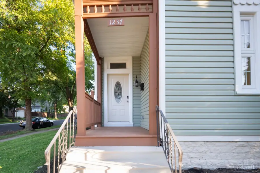 1237 Laidlaw Avenue, Cincinnati, OH 45237 - #2